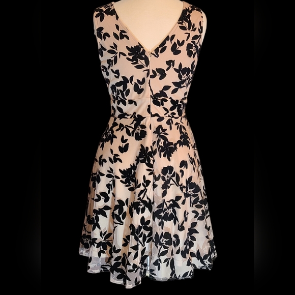 Altard state size M tan dress - Picture 3 of 10